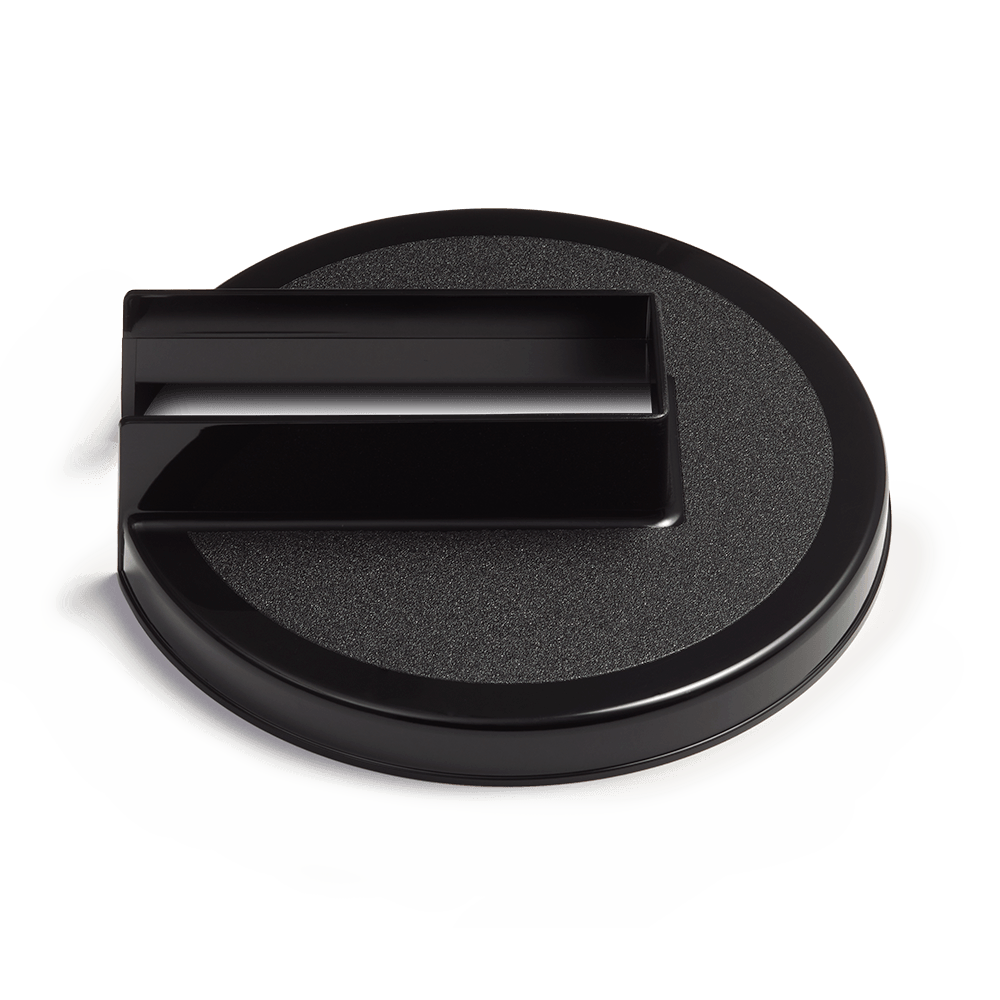 A replacement brew basket lid with a tall outlet arm lip, compatible with Moccamaster K and CDT coffee brewers..